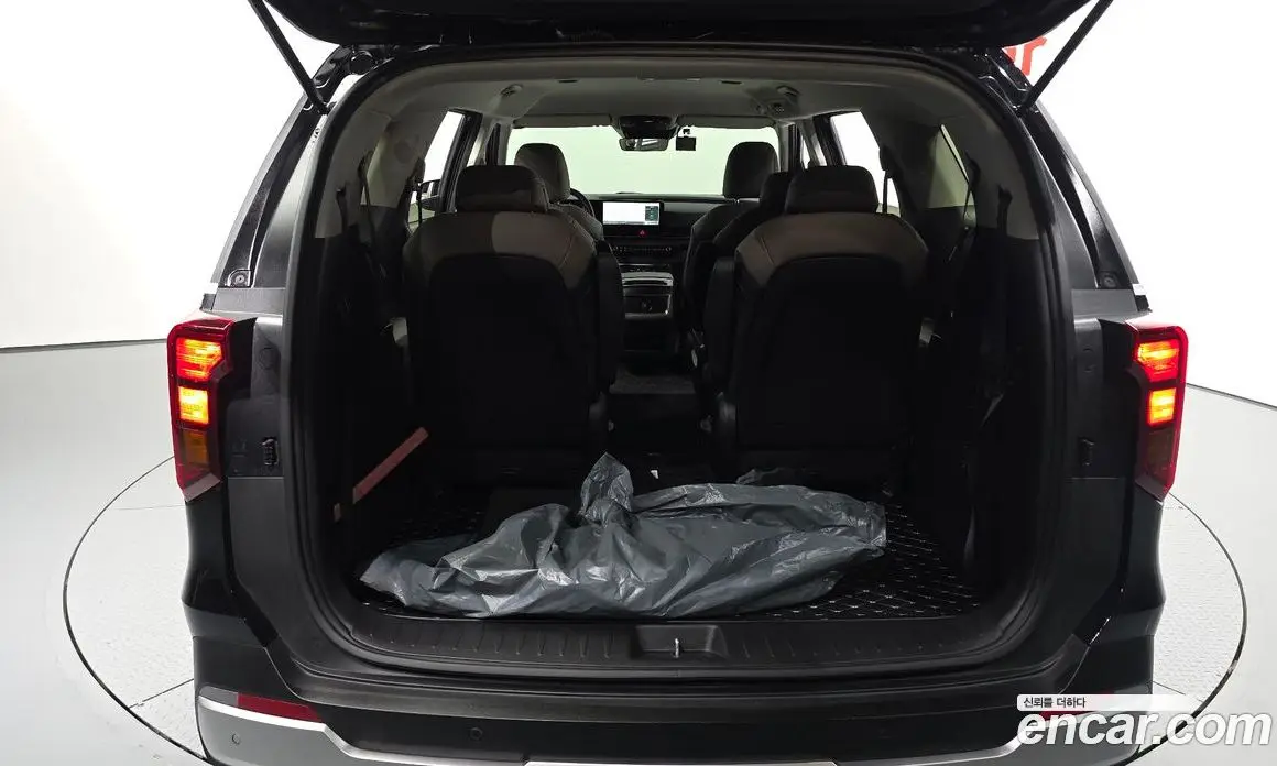 Kia Carnival 2025 2.2 автомат (гидро), фото 20 Kia Carnival 2025 2.2 автомат (гидро), фото 20