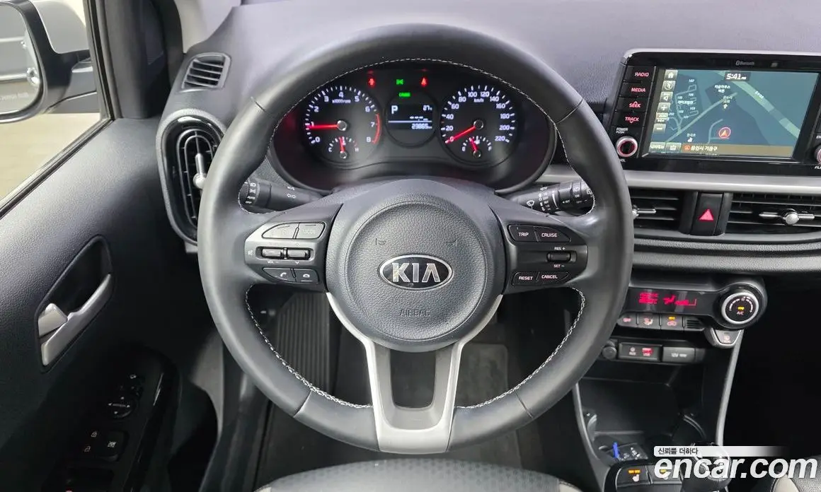 Kia Morning 2018 1.0 автомат (гидро), фото 13