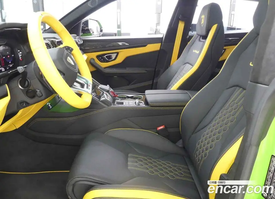 Lamborghini Urus 2024 4.0 автомат (гидро), фото 8
