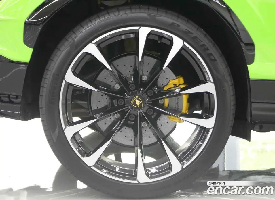 Lamborghini Urus 2024 4.0 автомат (гидро), фото 10