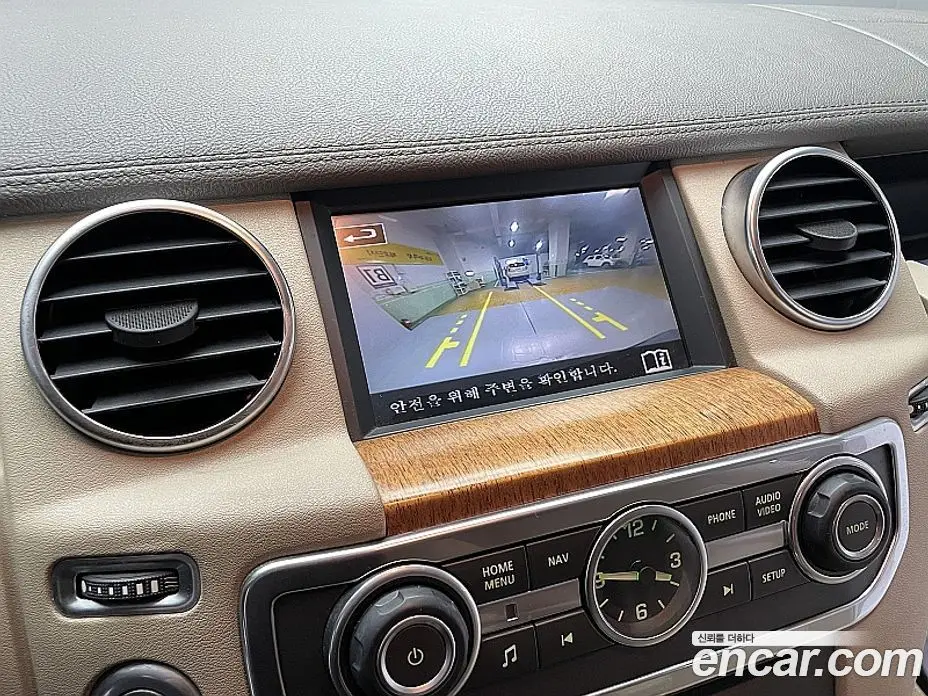 Land Rover Discovery 2015 3.0 автомат (гидро), фото 15