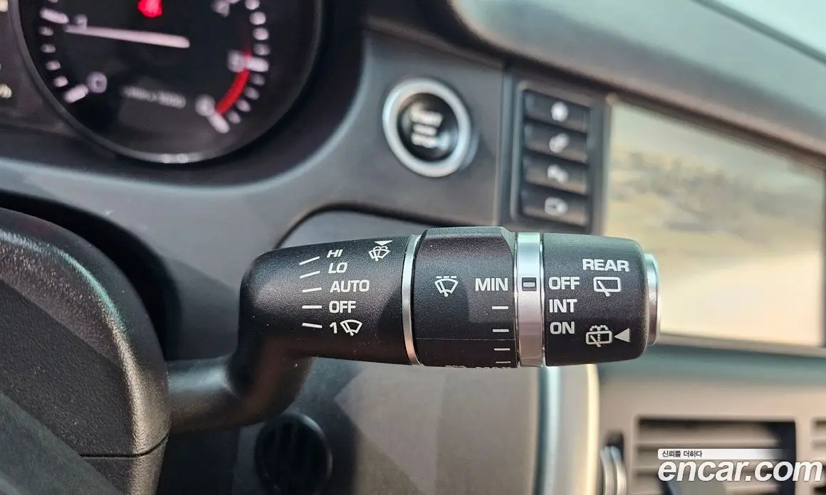 Land Rover Discovery Sport 2016 2.0 автомат (гидро), фото 17