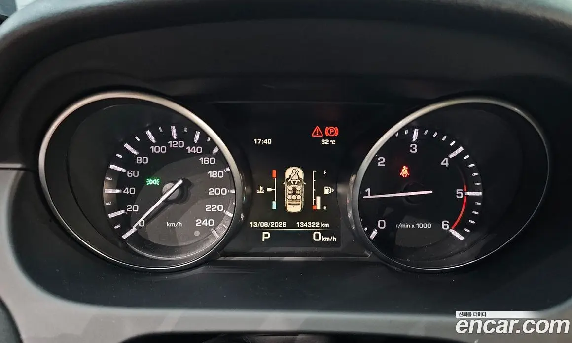 Land Rover Discovery Sport 2016 2.0 автомат (гидро), фото 8