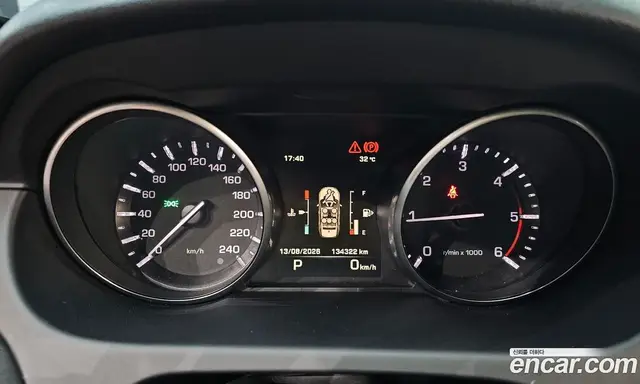 Land Rover Discovery Sport 2016 2.0 автомат (гидро), миниатюра 8