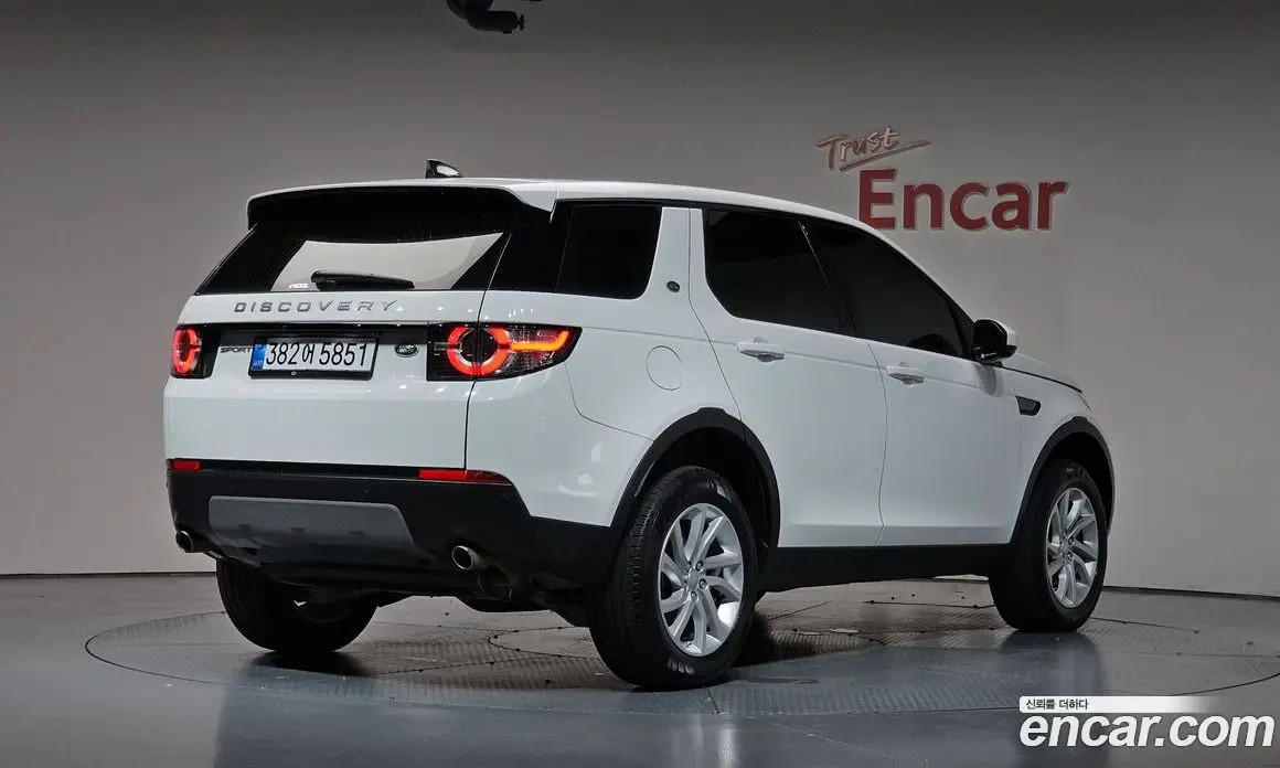 Land Rover Discovery Sport 2018 2.0 автомат (гидро), фото 2 Land Rover Discovery Sport 2018 2.0 автомат (гидро), фото 2