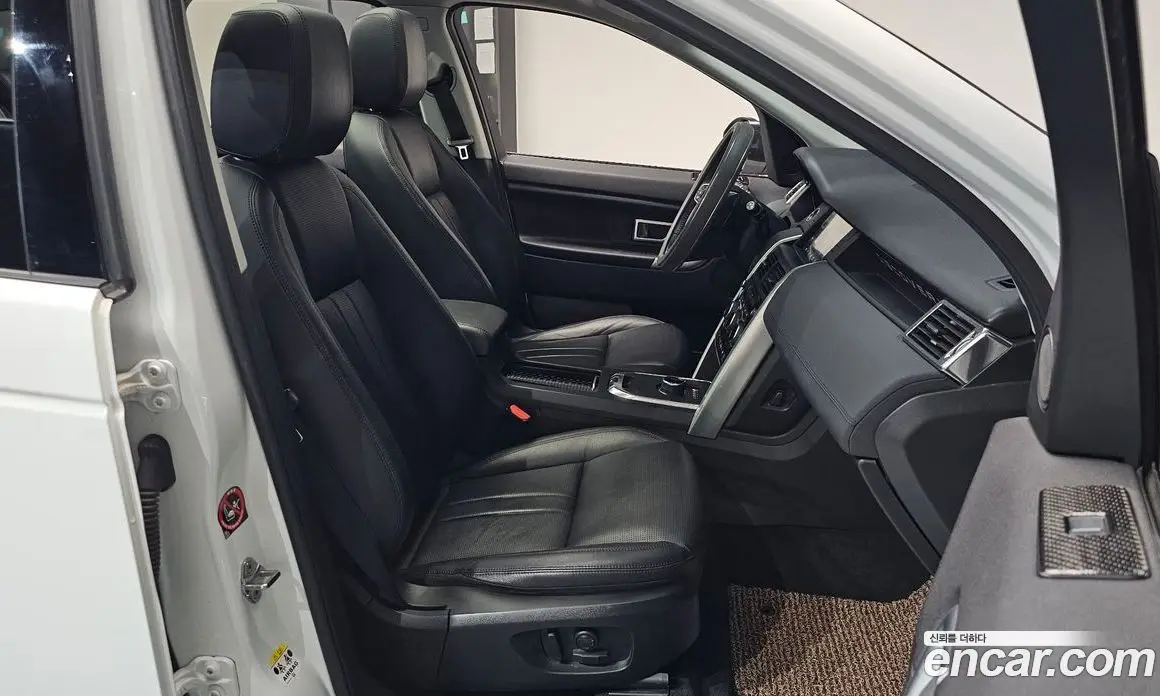 Land Rover Discovery Sport 2018 2.0 автомат (гидро), фото 12 Land Rover Discovery Sport 2018 2.0 автомат (гидро), фото 12