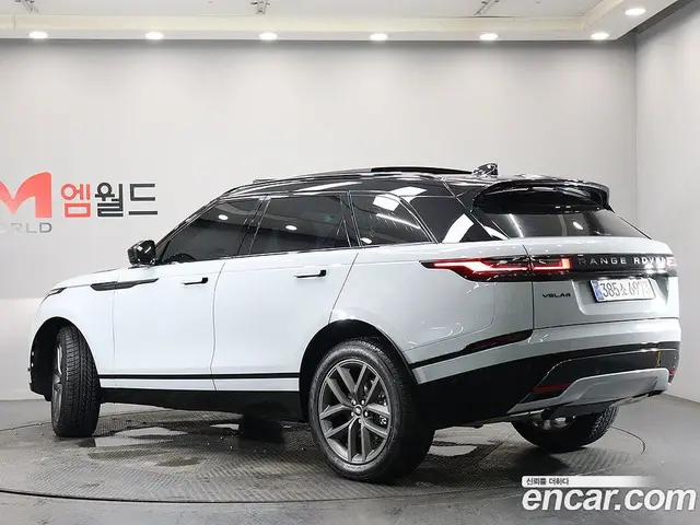Land Rover Range Rover Velar 2026 2.0 автомат (гидро), миниатюра 4 Land Rover Range Rover Velar 2026 2.0 автомат (гидро), миниатюра 4