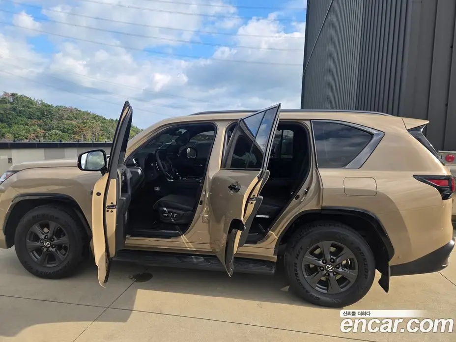 Lexus LX 2025 3.4 автомат (гидро), фото 16