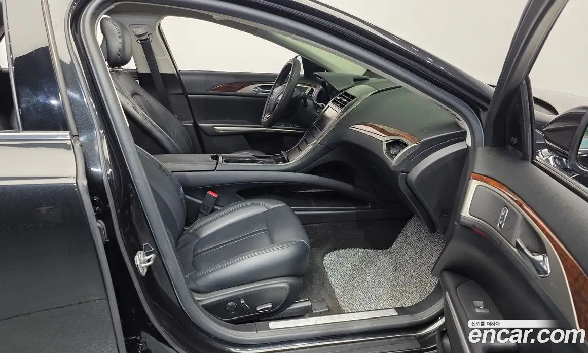 Lincoln MKZ 2015 2.0 автомат (гидро), фото 11 Lincoln MKZ 2015 2.0 автомат (гидро), фото 11
