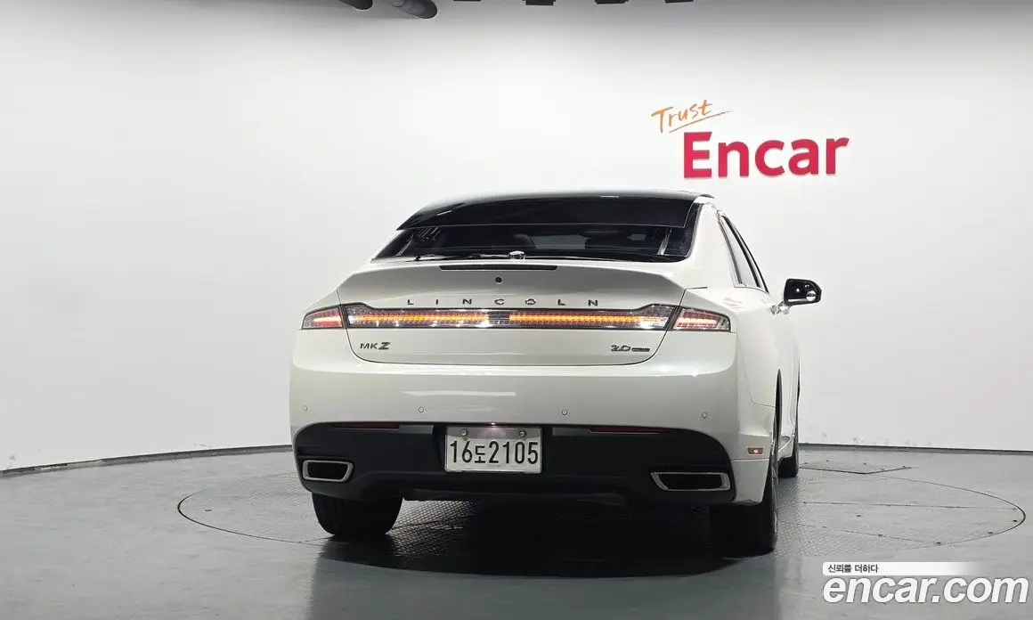 Lincoln MKZ 2015 2.0 автомат (гидро), фото 4 Lincoln MKZ 2015 2.0 автомат (гидро), фото 4