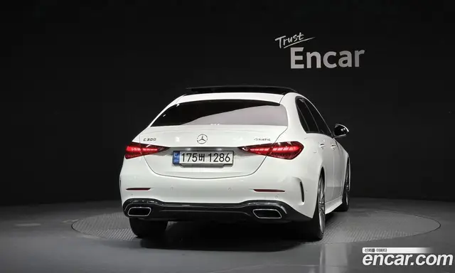 Mercedes-Benz C-Class 2023 2.0 автомат (гидро), миниатюра 4