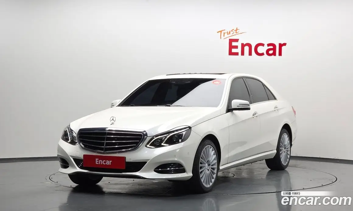 Mercedes-Benz E-Class 2015 3.5 автомат (гидро), фото 1 Mercedes-Benz E-Class 2015 3.5 автомат (гидро), фото 1