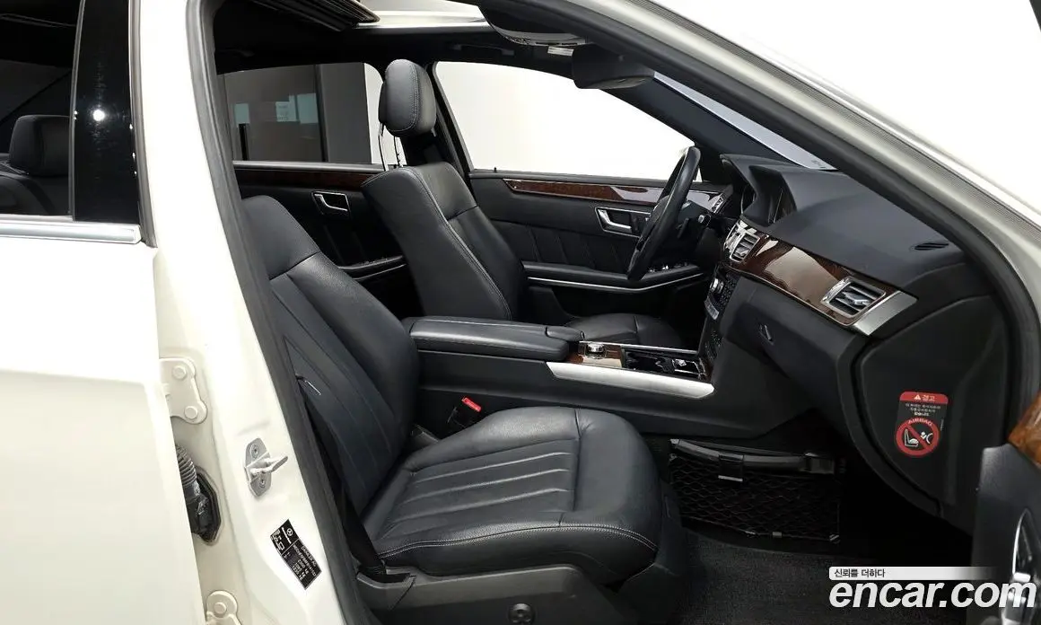 Mercedes-Benz E-Class 2015 3.5 автомат (гидро), фото 11 Mercedes-Benz E-Class 2015 3.5 автомат (гидро), фото 11