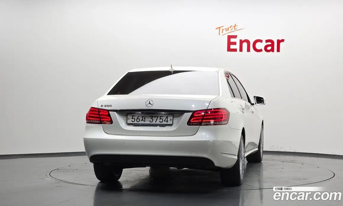 Mercedes-Benz E-Class 2015 3.5 автомат (гидро), фото 4 Mercedes-Benz E-Class 2015 3.5 автомат (гидро), фото 4