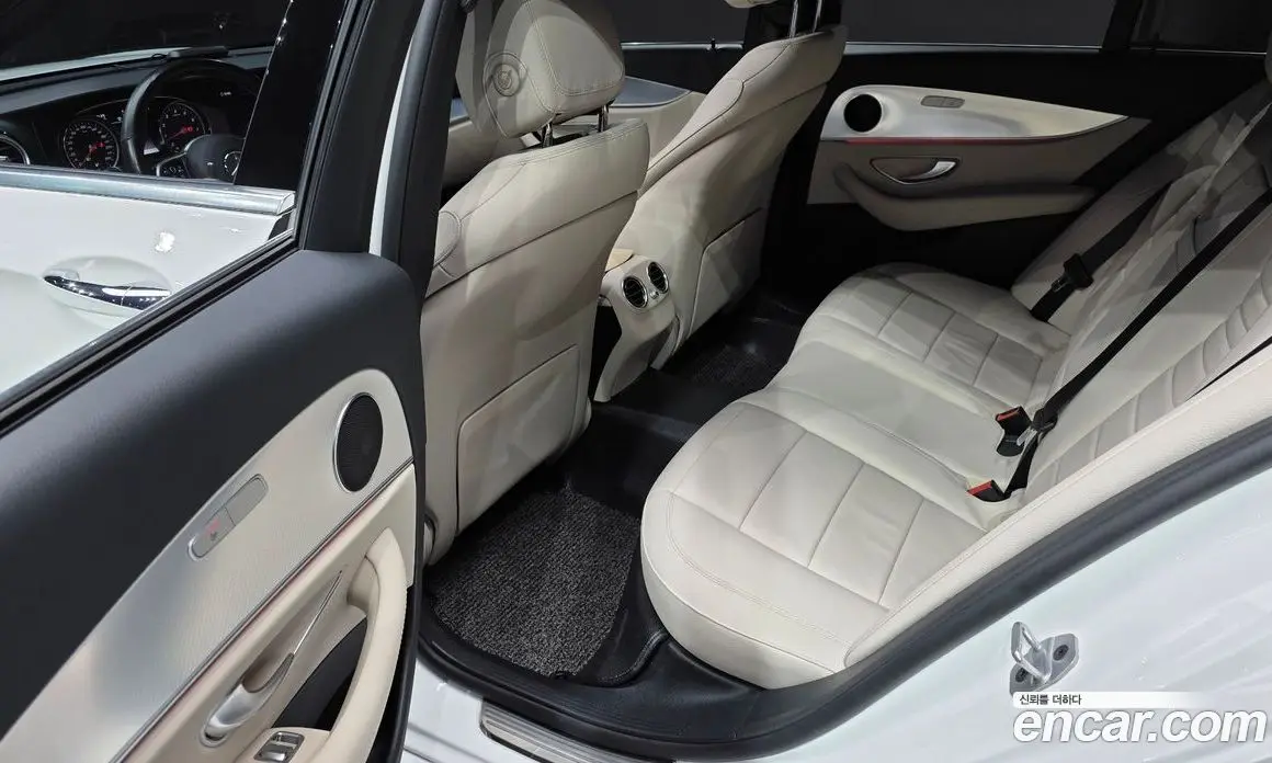 Mercedes-Benz E-Class 2020 2.0 автомат (гидро), фото 12