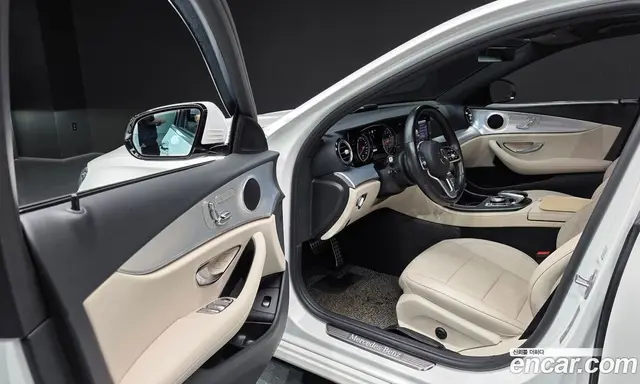 Mercedes-Benz E-Class 2020 2.0 автомат (гидро), миниатюра 10