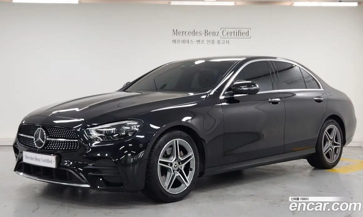 Mercedes-Benz E-Class 2022 2.0 автомат (гидро), фото 1 Mercedes-Benz E-Class 2022 2.0 автомат (гидро), фото 1