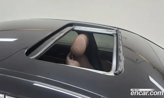 Mercedes-Benz E-Class 2022 2.0 автомат (гидро), миниатюра 12