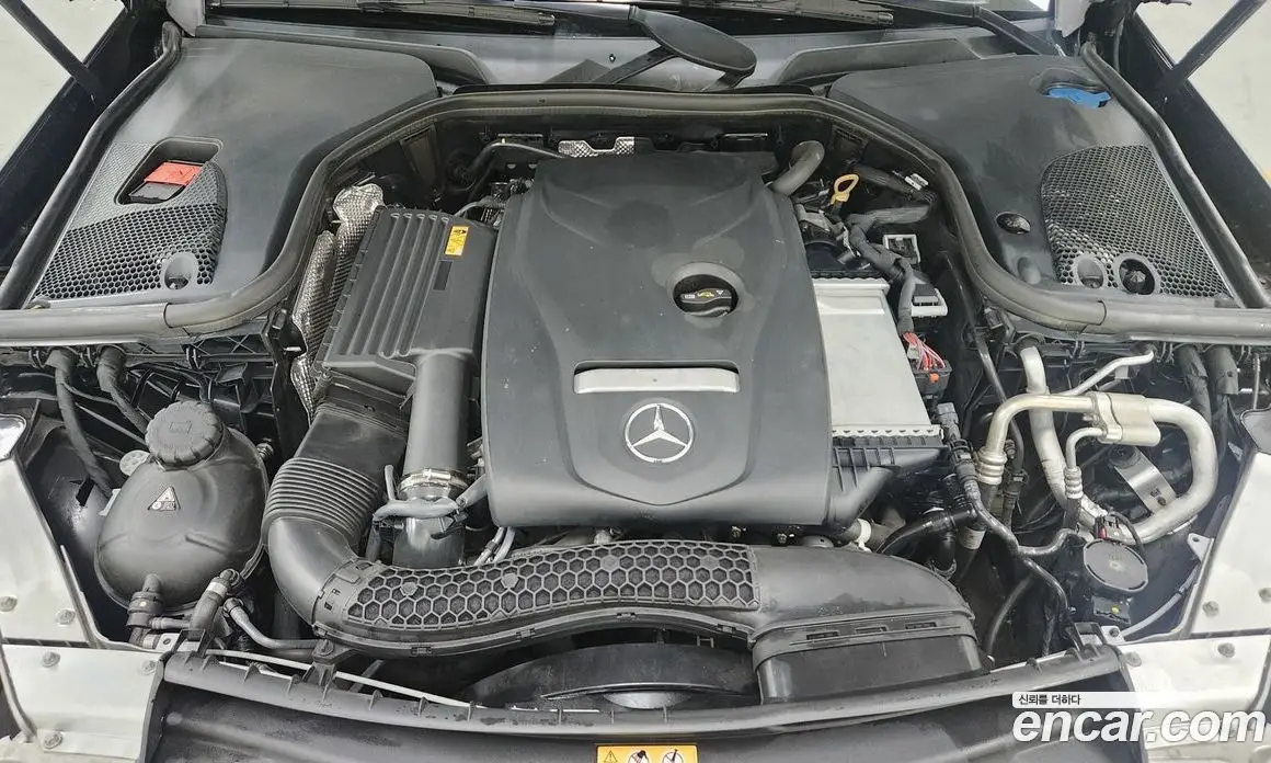 Mercedes-Benz E-Class 2022 2.0 автомат (гидро), фото 6 Mercedes-Benz E-Class 2022 2.0 автомат (гидро), фото 6