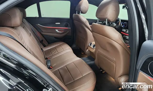 Mercedes-Benz E-Class 2022 2.0 автомат (гидро), миниатюра 10 Mercedes-Benz E-Class 2022 2.0 автомат (гидро), миниатюра 10