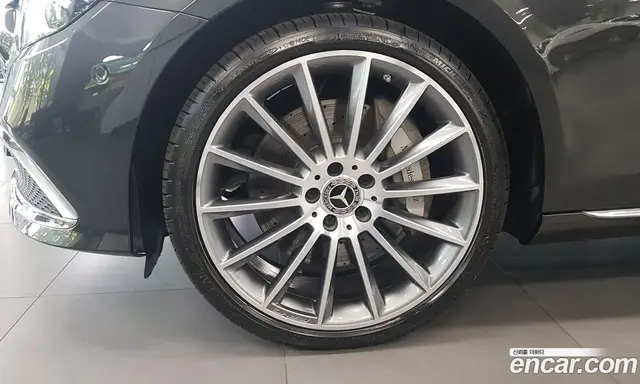 Mercedes-Benz E-Class 2023 3.0 автомат (гидро), миниатюра 5 Mercedes-Benz E-Class 2023 3.0 автомат (гидро), миниатюра 5