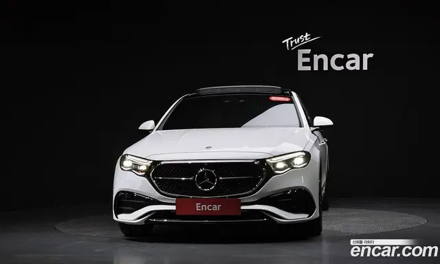 Mercedes-Benz E-Class 2024 2.0 автомат (гидро), миниатюра 3