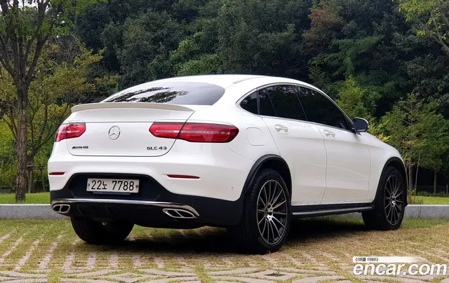 Mercedes-Benz GLC-Class 2017 2.1 автомат (гидро), миниатюра 3 Mercedes-Benz GLC-Class 2017 2.1 автомат (гидро), миниатюра 3
