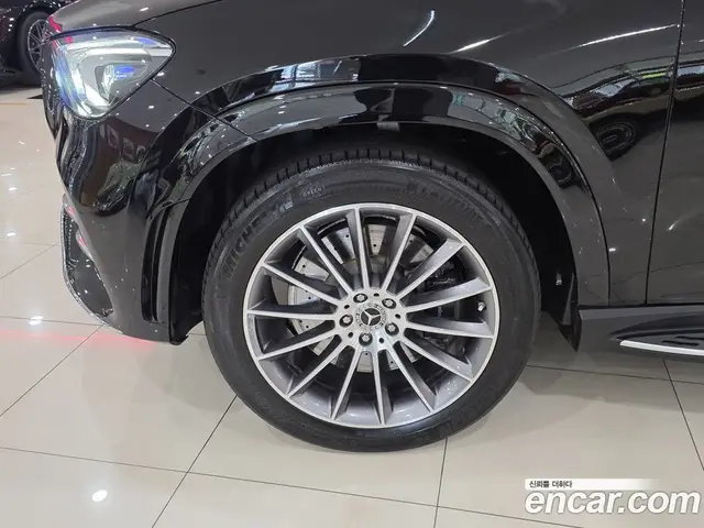 Mercedes-Benz GLE-Class 2023 2.9 автомат (гидро), миниатюра 5