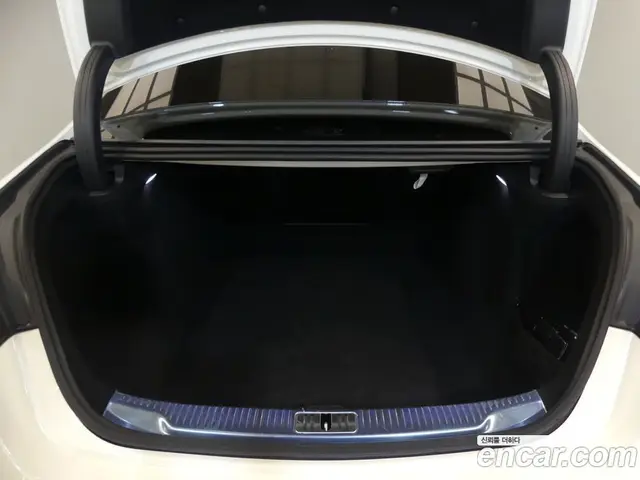 Mercedes-Benz S-Class 2023 2.9 автомат (гидро), миниатюра 8 Mercedes-Benz S-Class 2023 2.9 автомат (гидро), миниатюра 8