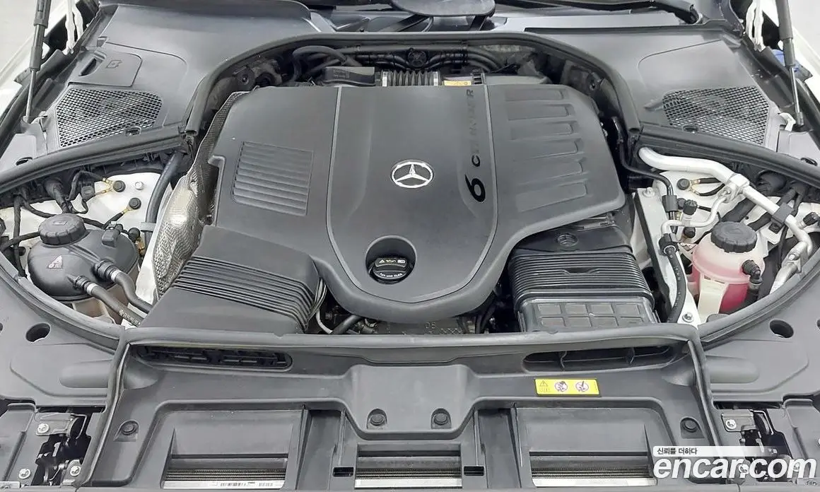 Mercedes-Benz S-Class 2023 3.0 автомат (гидро), фото 6 Mercedes-Benz S-Class 2023 3.0 автомат (гидро), фото 6