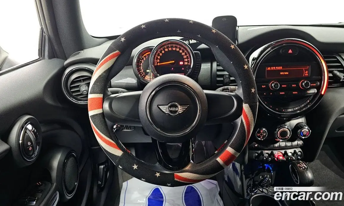 Mini Cooper 2014 1.5 автомат (гидро), фото 13 Mini Cooper 2014 1.5 автомат (гидро), фото 13