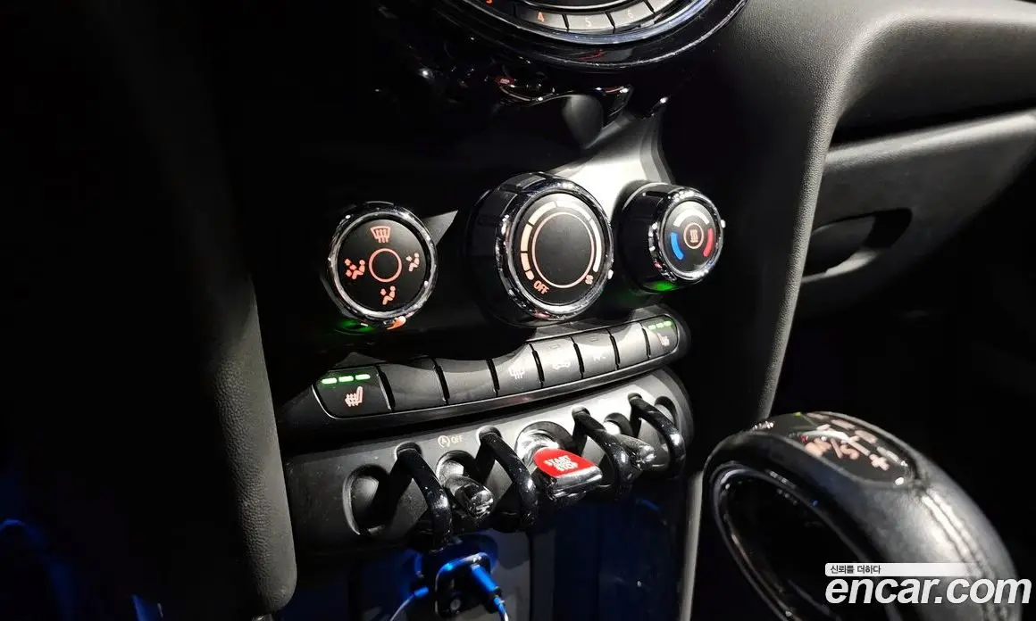 Mini Cooper 2014 1.5 автомат (гидро), фото 15 Mini Cooper 2014 1.5 автомат (гидро), фото 15