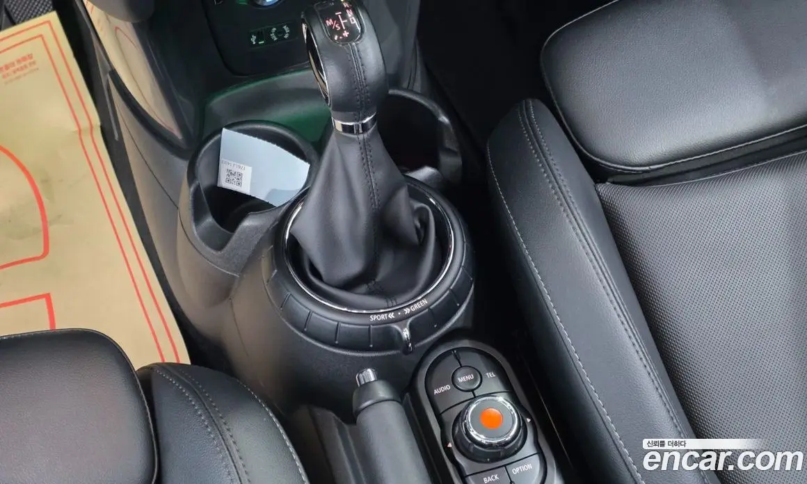 Mini Cooper 2017 1.5 автомат (гидро), фото 12