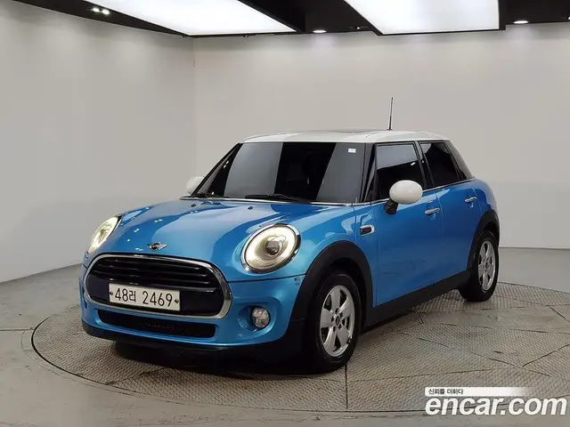 Mini Cooper, 2017, 119 902 км