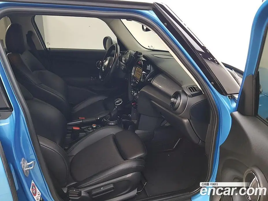 Mini Cooper 2017 1.5 автомат (гидро), фото 16
