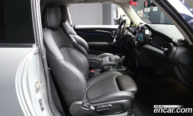 Mini Cooper 2022 автомат (гидро), миниатюра 11