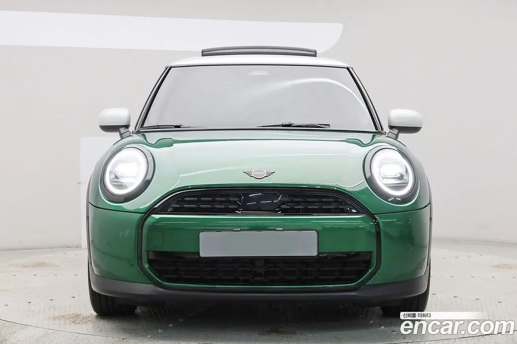 Mini Cooper 2024 2.0 автомат (гидро), фото 3