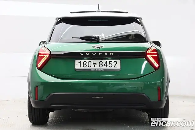Mini Cooper 2024 2.0 автомат (гидро), миниатюра 4