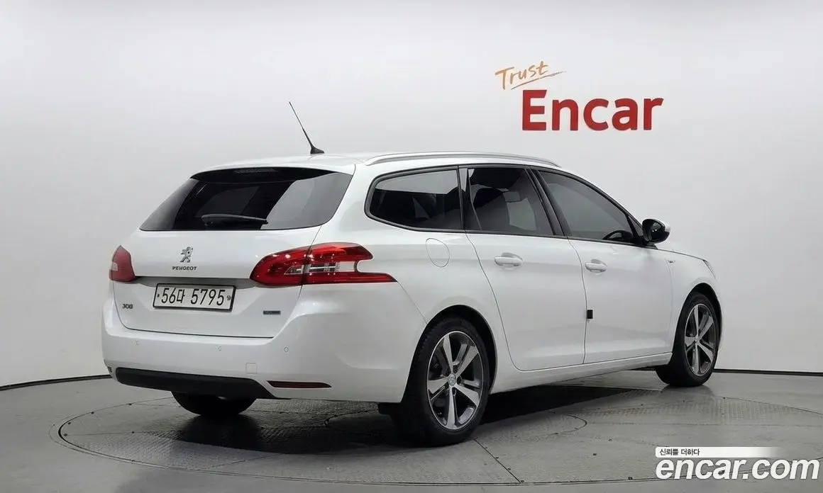 Peugeot 308 2017 1.6 автомат (гидро), фото 2 Peugeot 308 2017 1.6 автомат (гидро), фото 2