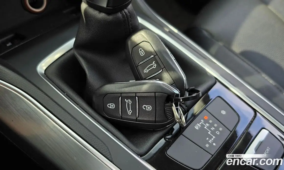 Peugeot 308 2017 1.6 автомат (гидро), фото 19 Peugeot 308 2017 1.6 автомат (гидро), фото 19