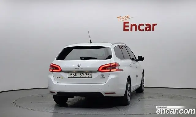 Peugeot 308 2017 1.6 автомат (гидро), миниатюра 4 Peugeot 308 2017 1.6 автомат (гидро), миниатюра 4