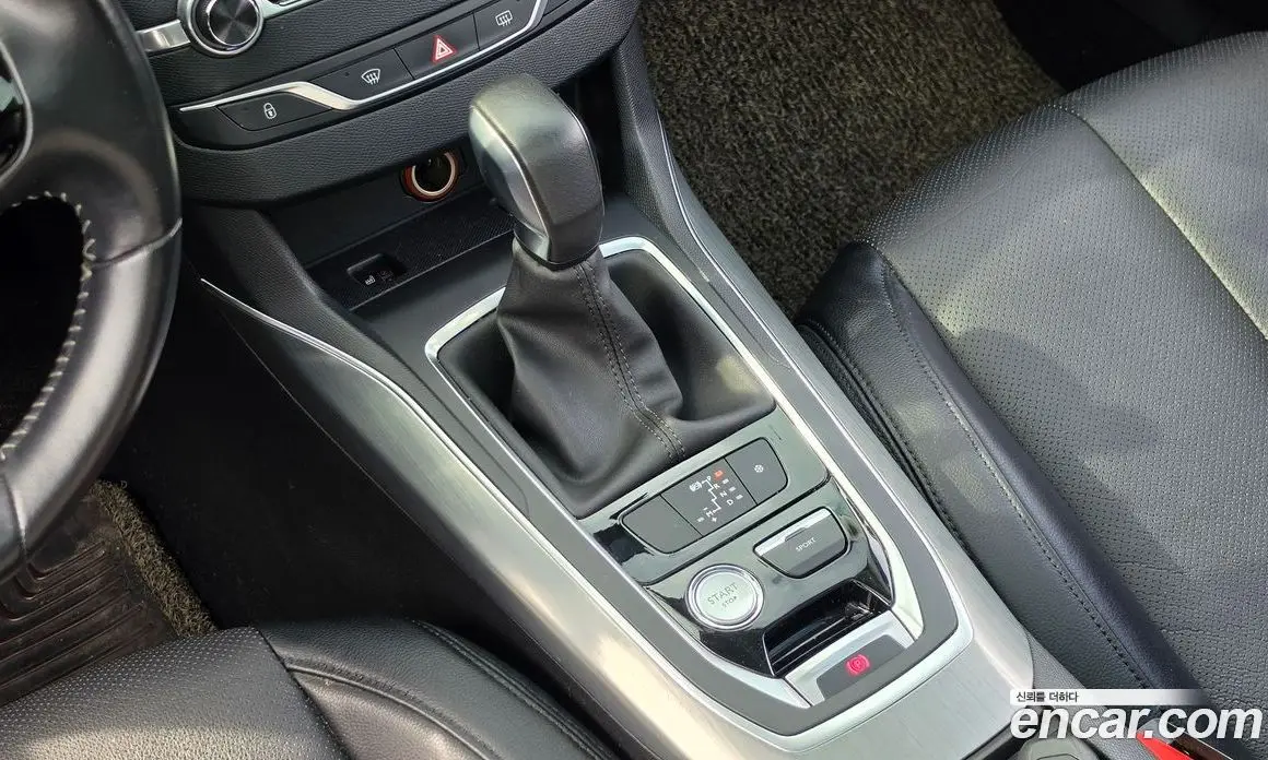 Peugeot 308 2017 1.6 автомат (гидро), фото 9 Peugeot 308 2017 1.6 автомат (гидро), фото 9