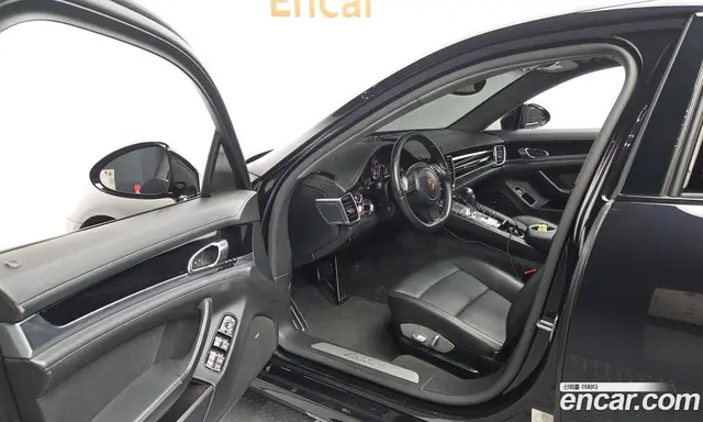 Porsche Panamera 2016 3.6 автомат (гидро), миниатюра 10 Porsche Panamera 2016 3.6 автомат (гидро), миниатюра 10