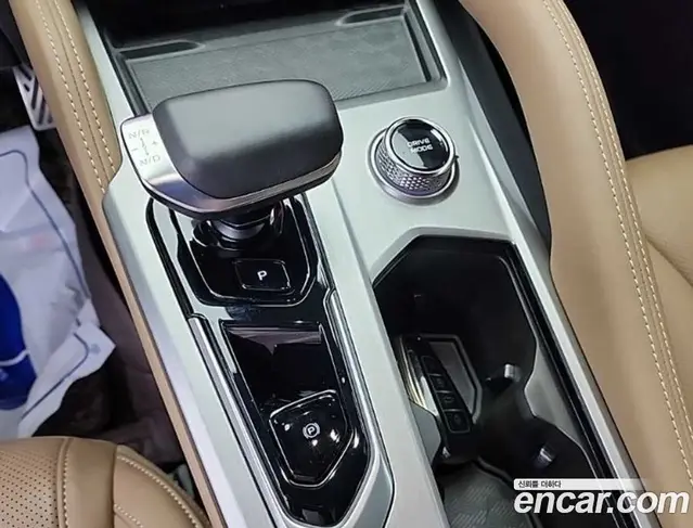 Renault (Samsung) Grand Koleos 2025 2.0 автомат (гидро), миниатюра 8