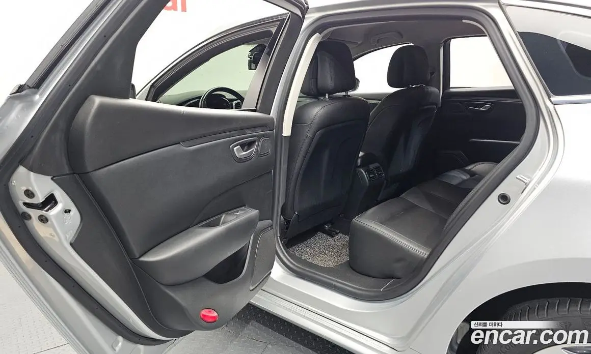 Renault (Samsung) SM6 2018 2.0 автомат (гидро), фото 12 Renault (Samsung) SM6 2018 2.0 автомат (гидро), фото 12