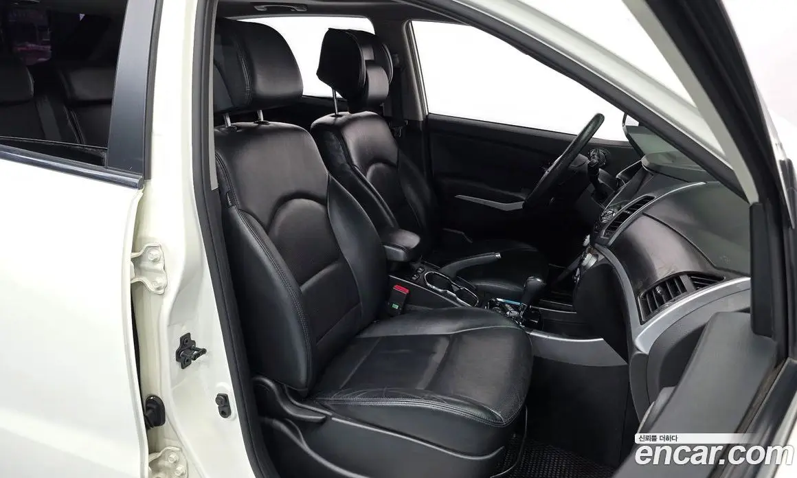 SsangYong Korando 2015 2.0 автомат (гидро), фото 11