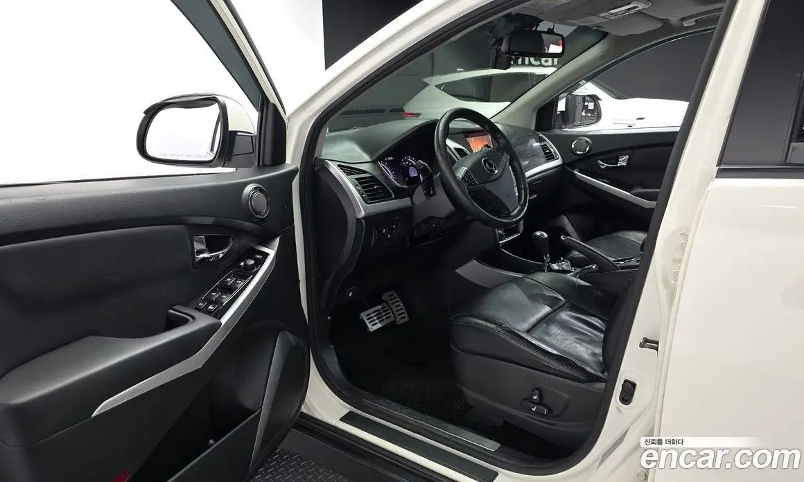 SsangYong Korando 2015 2.0 автомат (гидро), фото 10