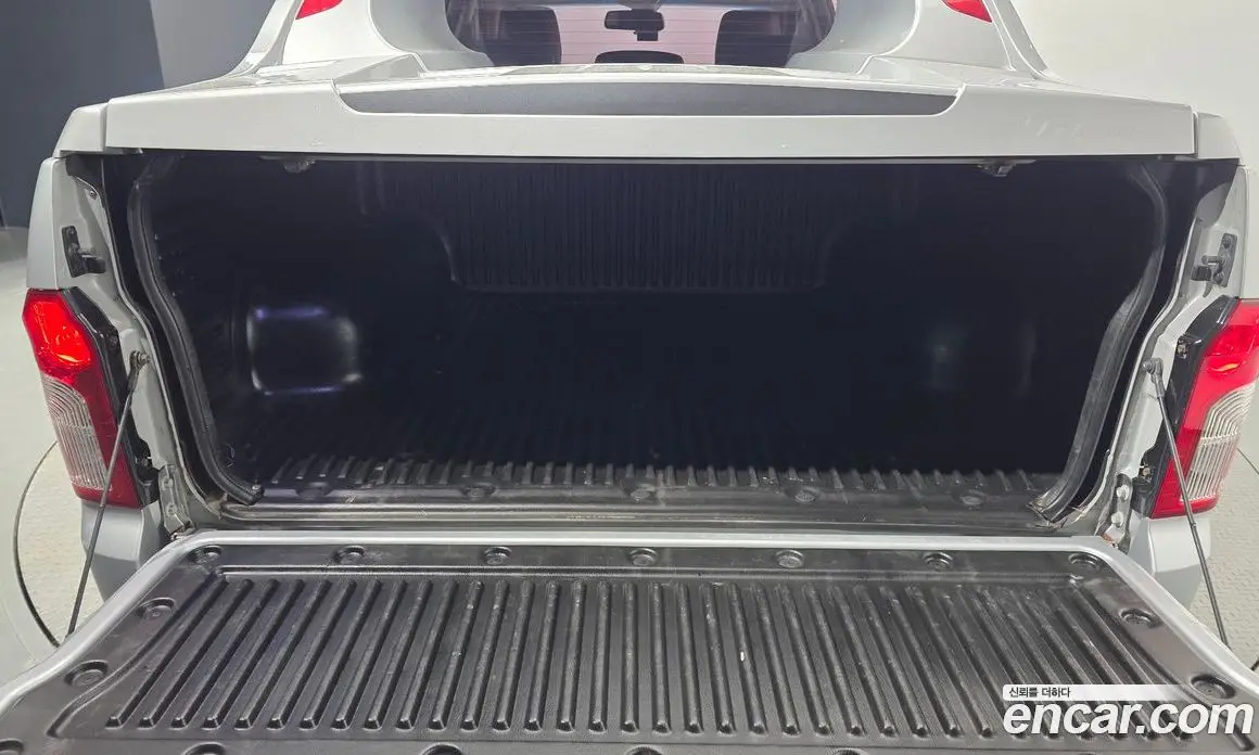 SsangYong Korando 2015 2.0 автомат (гидро), фото 20