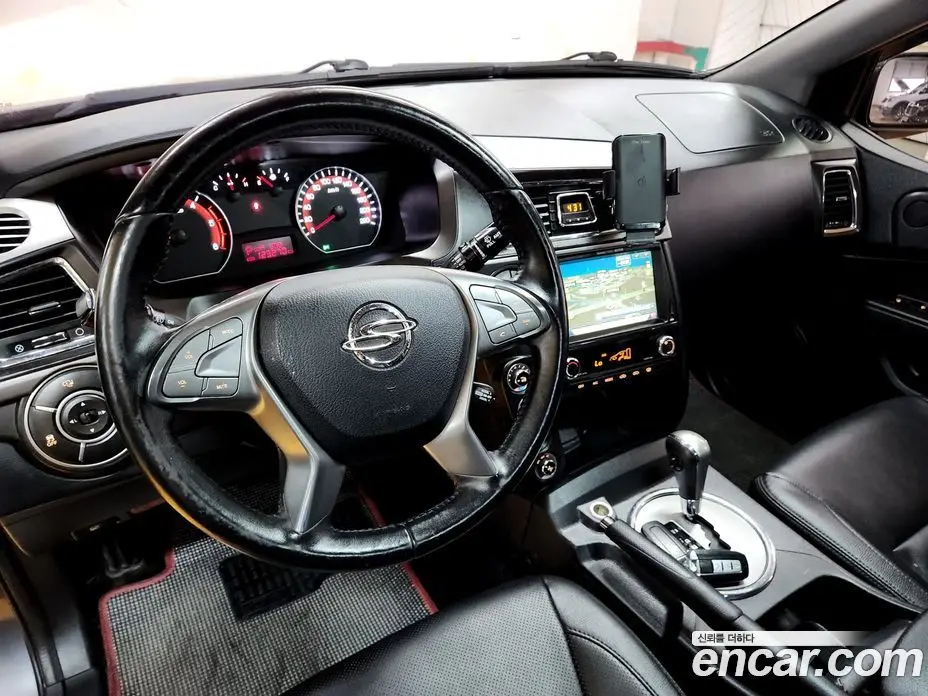 SsangYong Korando 2016 2.0 автомат (гидро), фото 15