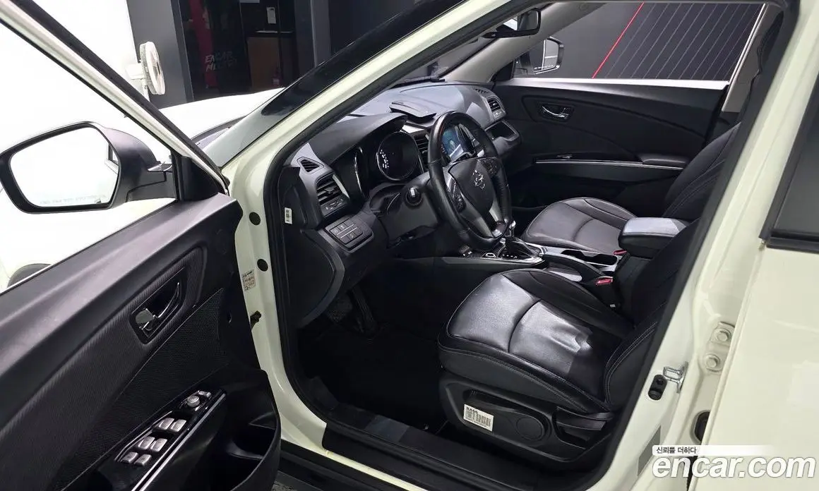 SsangYong TIBOLI 2019 1.6 автомат (гидро), фото 10 SsangYong TIBOLI 2019 1.6 автомат (гидро), фото 10